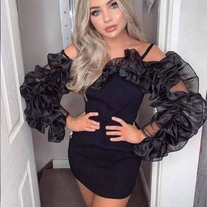 Ruffle sleeve dress🦋